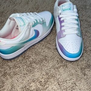 Nike Dunks(Mermaids) sparkly iridescent sole
